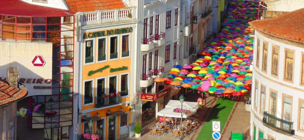 Como é Águeda, a cidade das sombrinhas coloridas