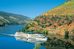 Guia-do-Vale-do-Rio-Douro-em-Portugal.jpg