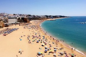 Albufeira-em-Portugal-o-encanto-do-Algarve.jpg