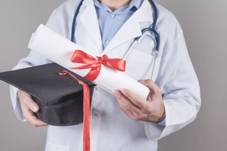 validar o diploma de Medicina em Portugal