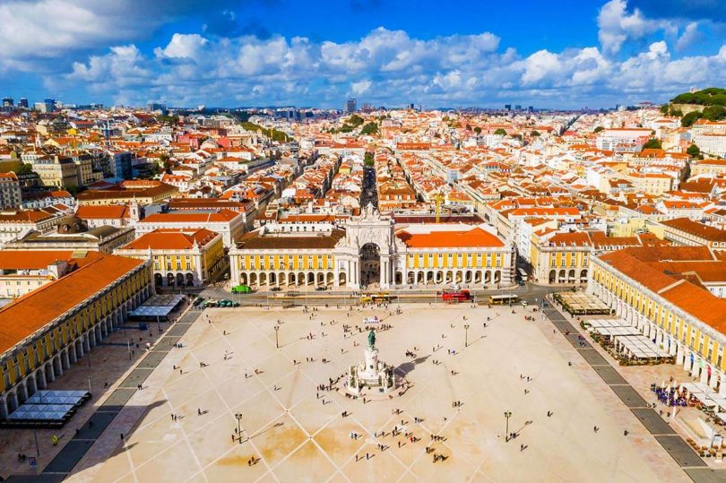 economia em Portugal - Lisboa - praça do comércio