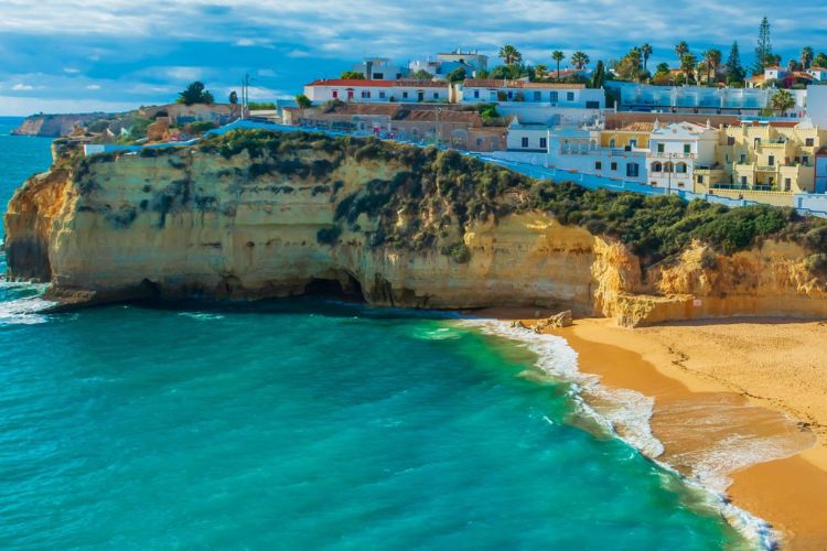 Algarve, sul litoral de Portugal