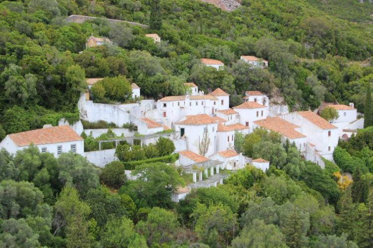 Serra da Arrábida em Portugal  - um lugar mágico da Serra ao Mar, Convento de Nossa Senhora da Arrábida